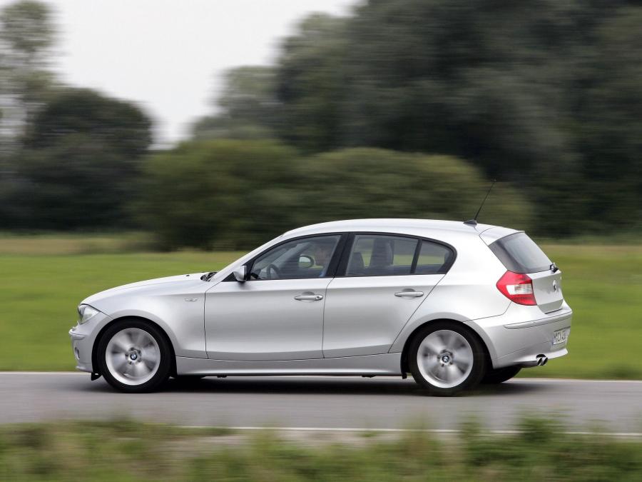 BMW 130i 5-Door 2005 года  (фото 6 из 15)